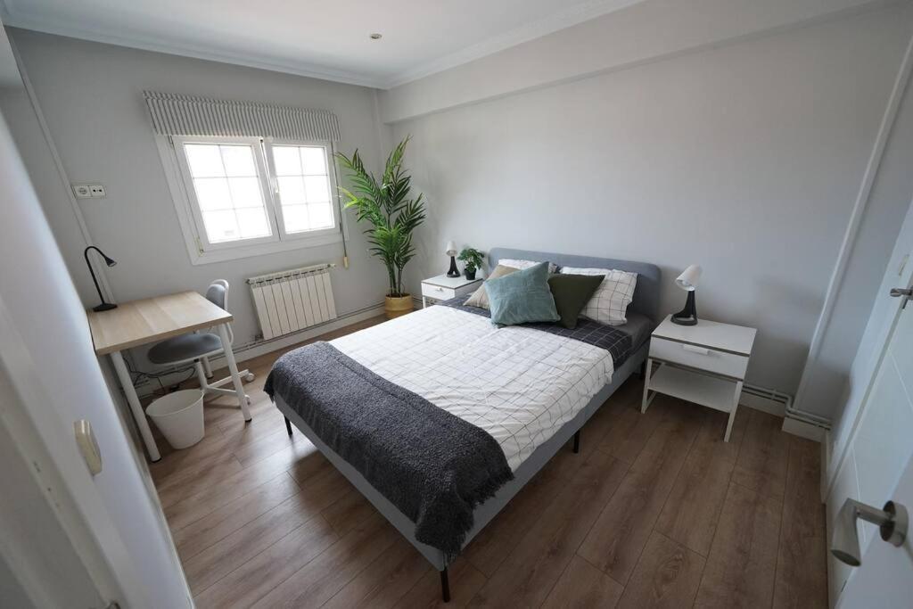 Bonito Y Acogedor Apartamento En ซานตานเดร์ ภายนอก รูปภาพ
