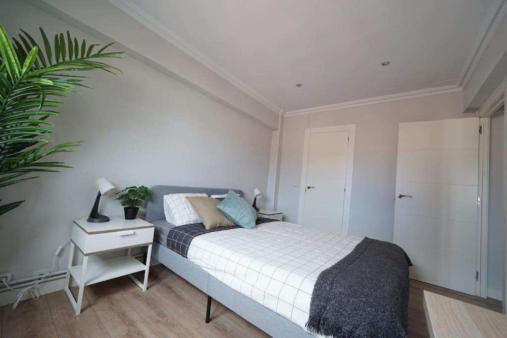 Bonito Y Acogedor Apartamento En ซานตานเดร์ ภายนอก รูปภาพ